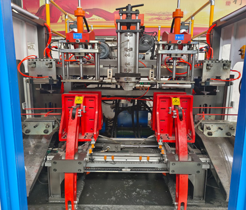 全自動65型吹塑機(jī)
