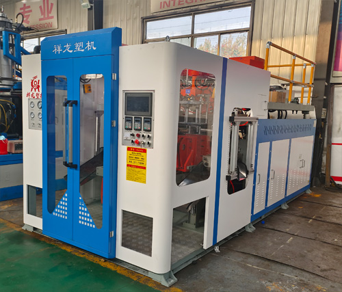 17、全自動5升吹塑機(jī)1.jpg