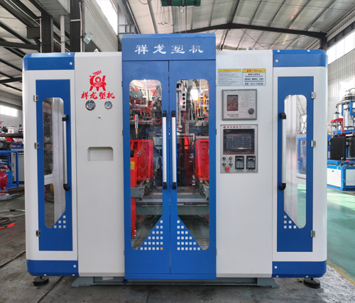 4、全自動電動移模吹塑機(jī)1.jpg